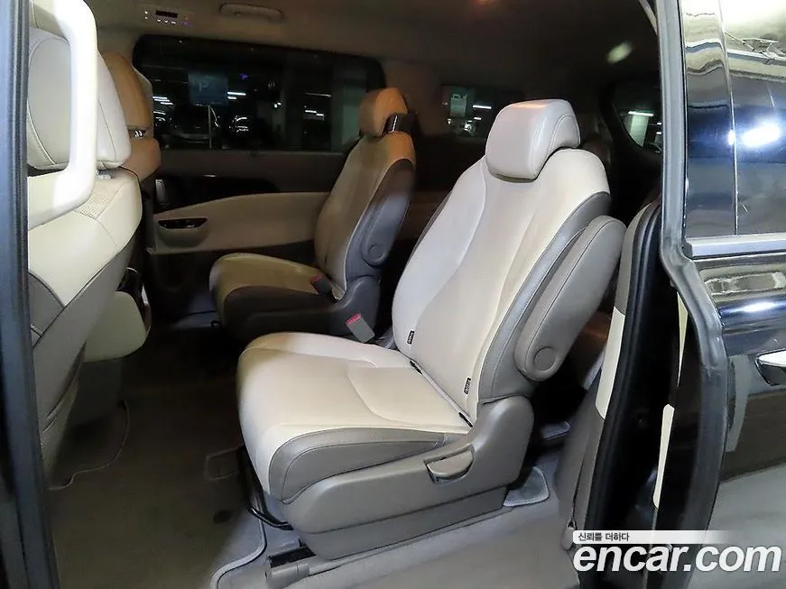 Kia Carnival — фото 2