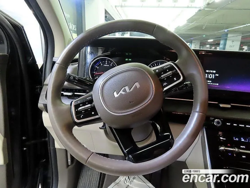 Kia Carnival — фото 5
