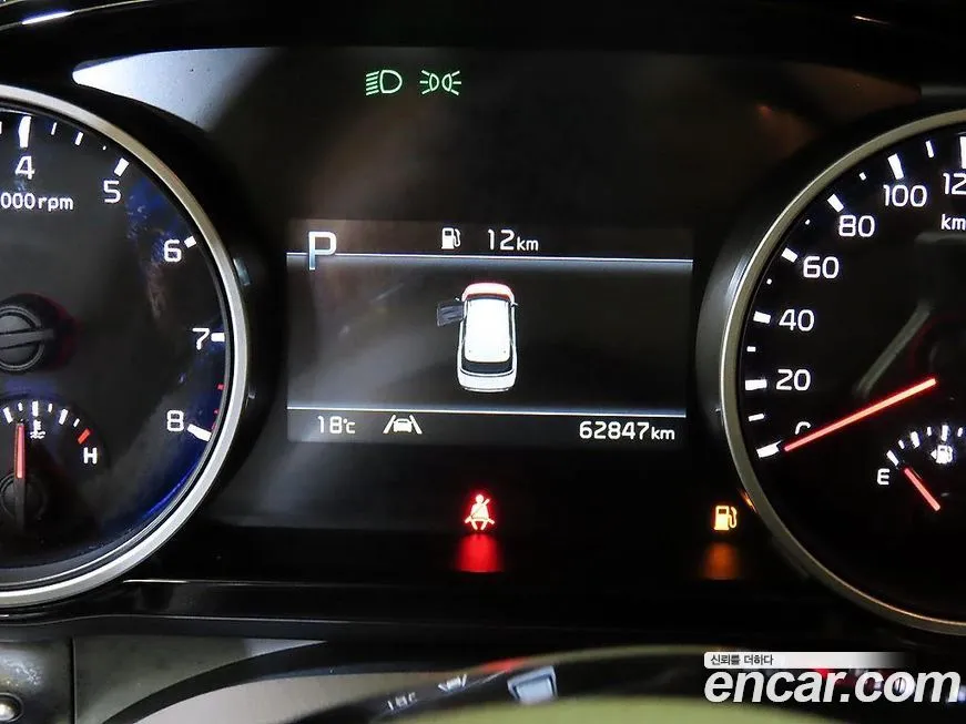 Kia Carnival — фото 10