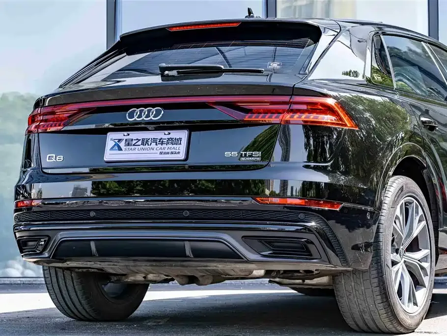Audi Q8 2022 из CN, фото 10