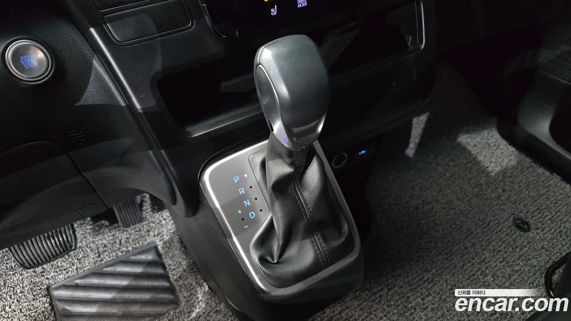Hyundai Staria 2023 из KR, фото 5