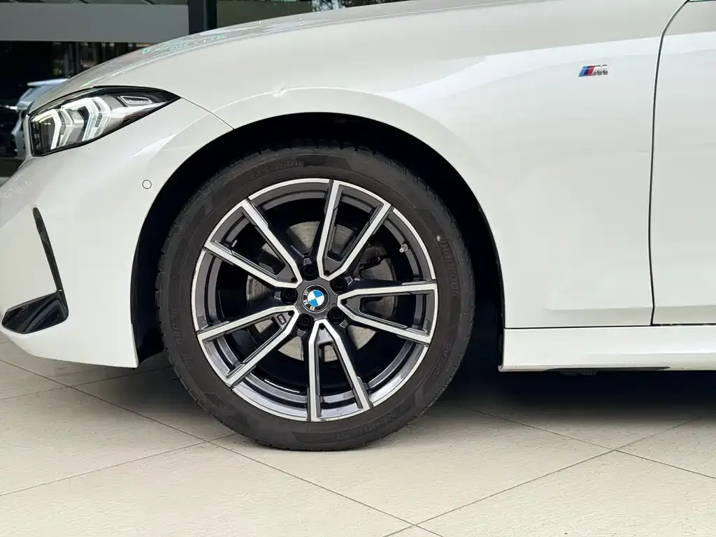 BMW 3 Series 2024 из CN, фото 6
