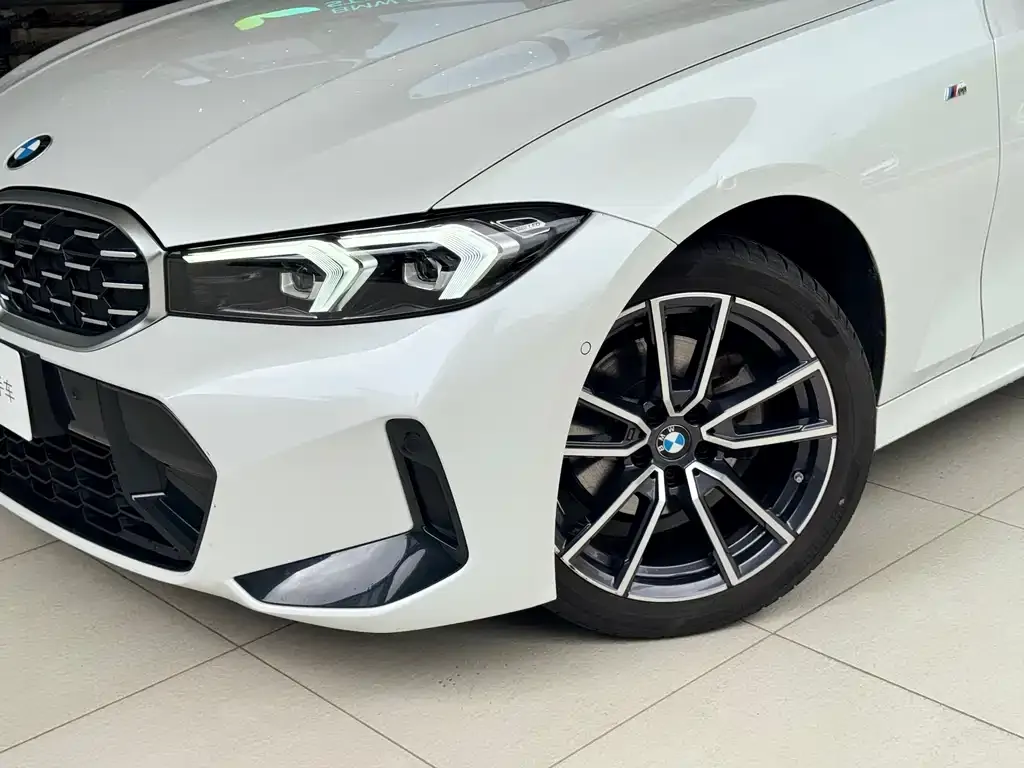 BMW 3 Series 2024 из CN, фото 2