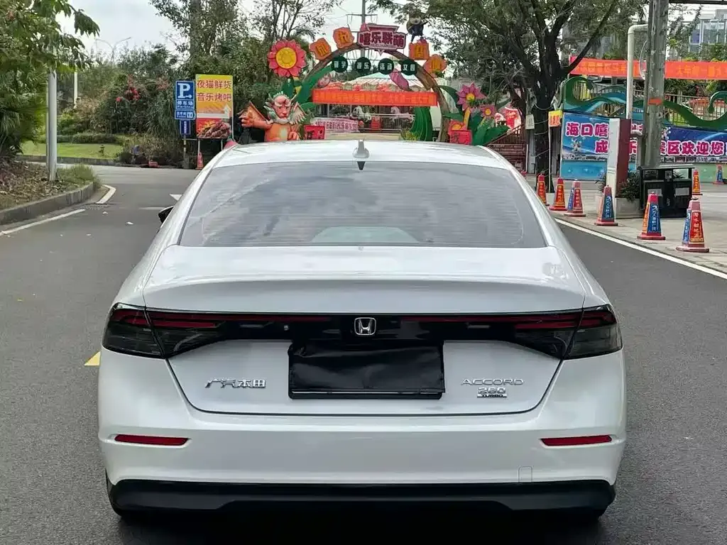 Honda Accord — фото 5