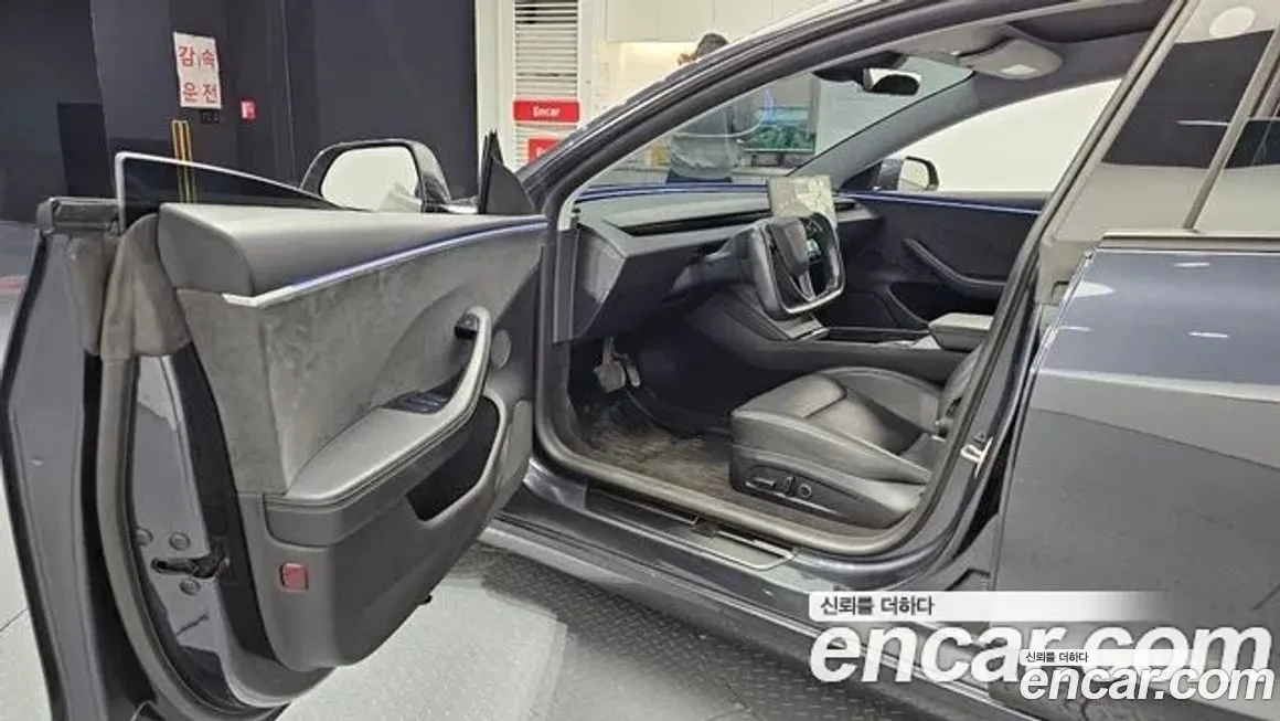 Tesla Model 3 2024 из KR, фото 7