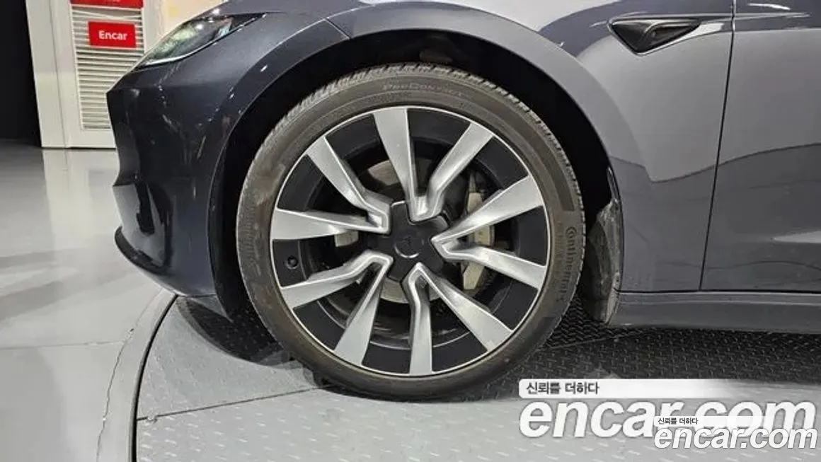 Tesla Model 3 2024 из KR, фото 8