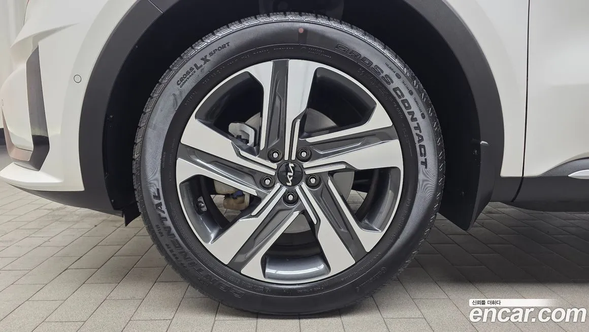 Kia Sorento — фото 6