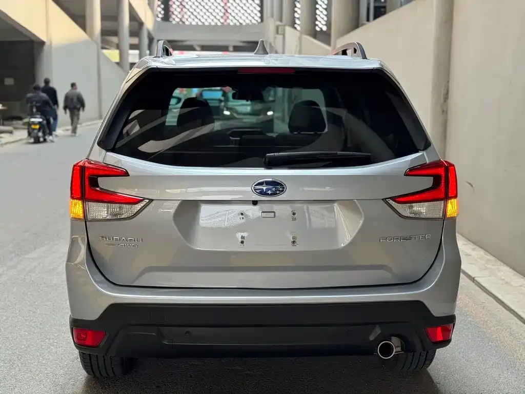 Subaru Forester 2022 из CN, фото 7