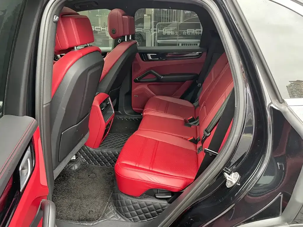 Porsche Cayenne Hybrid 2021 из CN, фото 2
