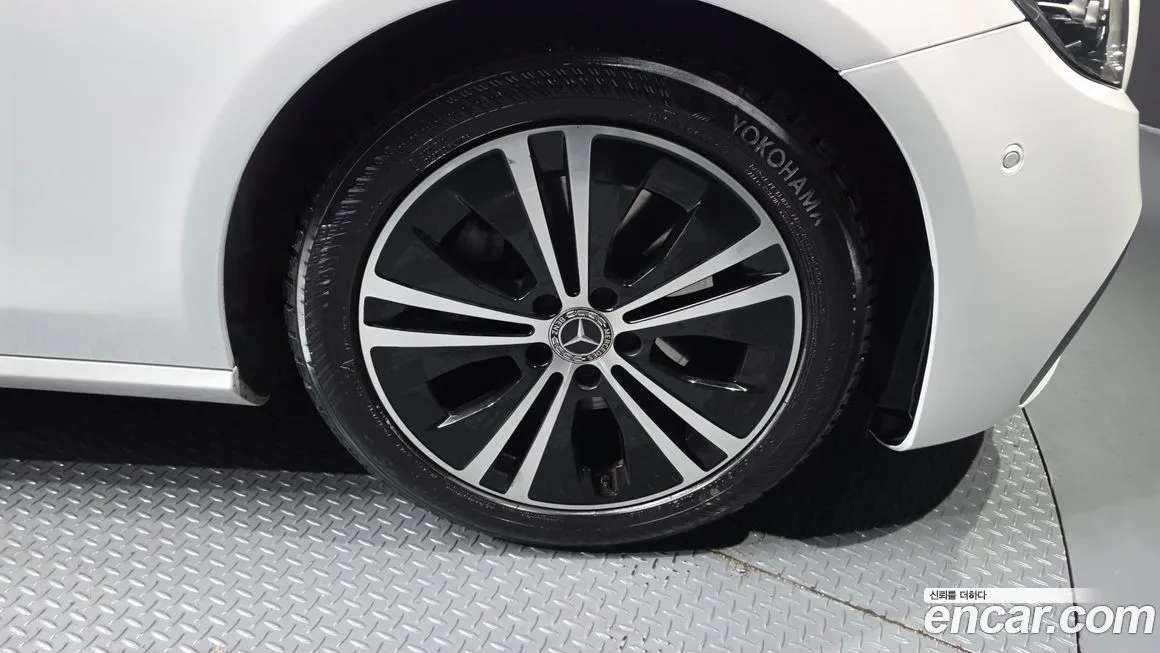 Mercedes-Benz E-Class 2021 из KR, фото 8