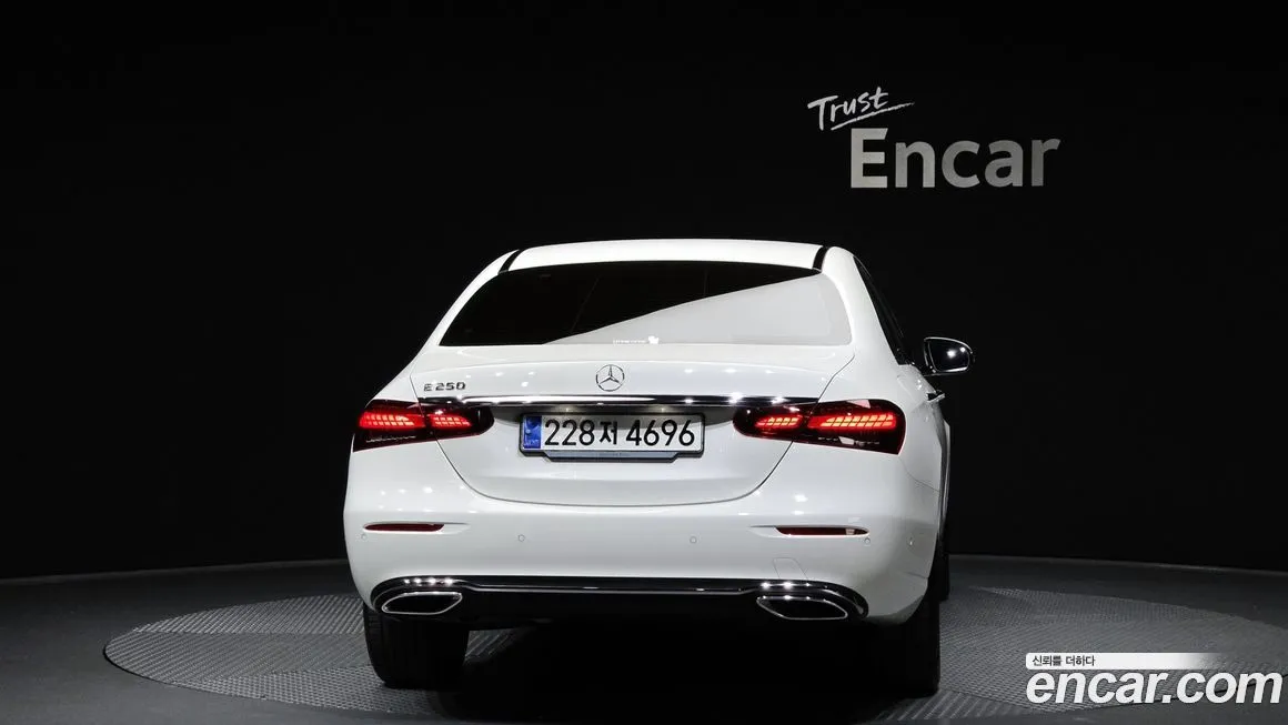 Mercedes-Benz E-Class 2023 из KR, фото 3