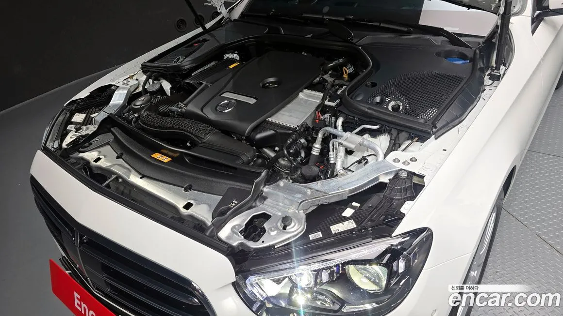 Mercedes-Benz E-Class 2023 из KR, фото 9