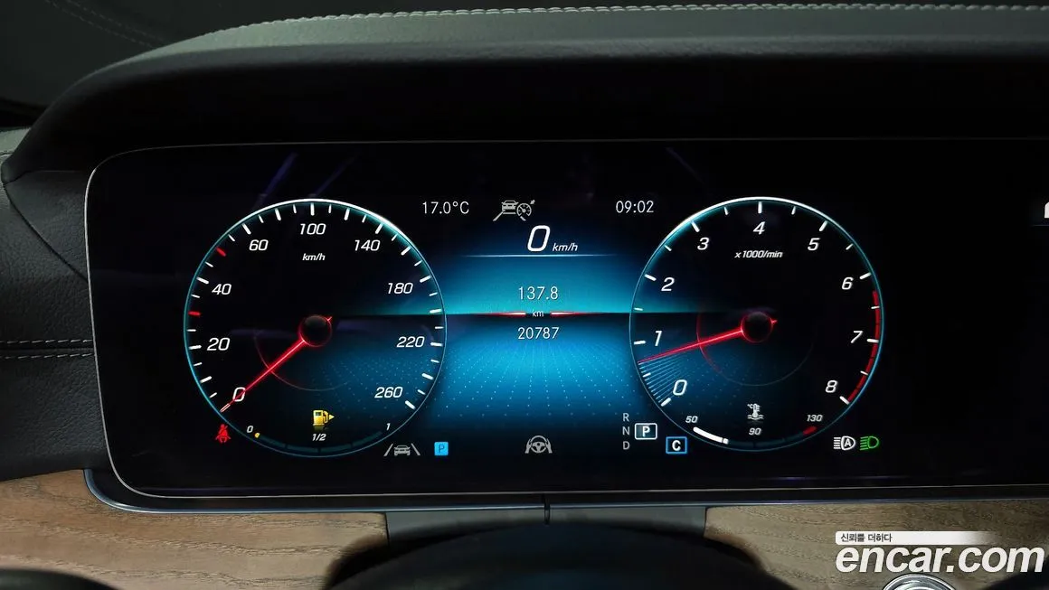 Mercedes-Benz E-Class 2023 из KR, фото 2