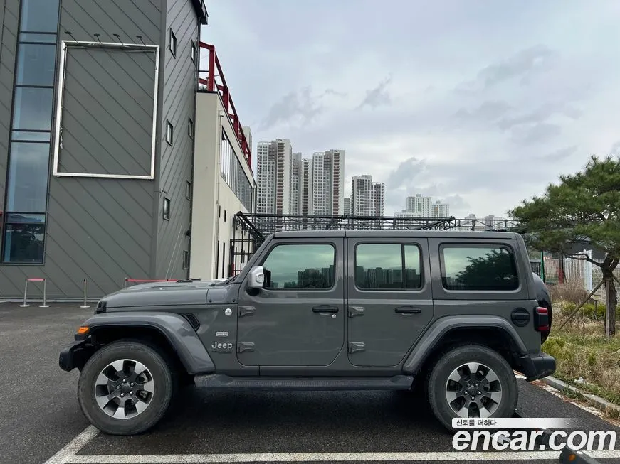Jeep Wrangler — фото 7