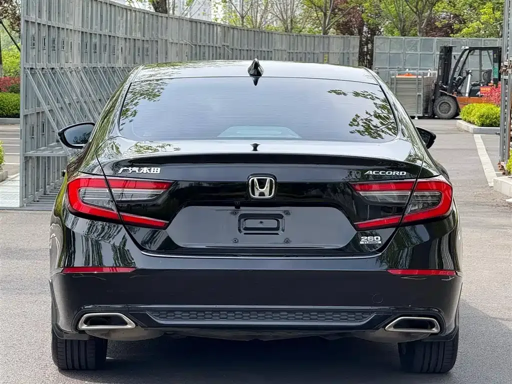 Honda Accord — фото 5