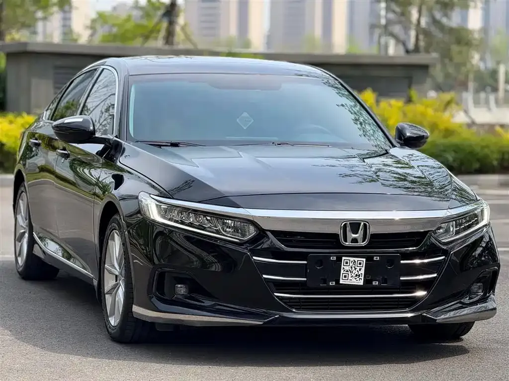 Honda Accord — фото 10