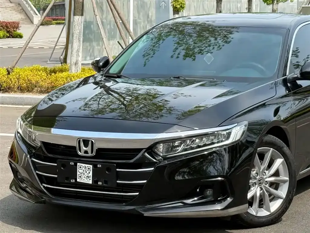 Honda Accord — фото 7