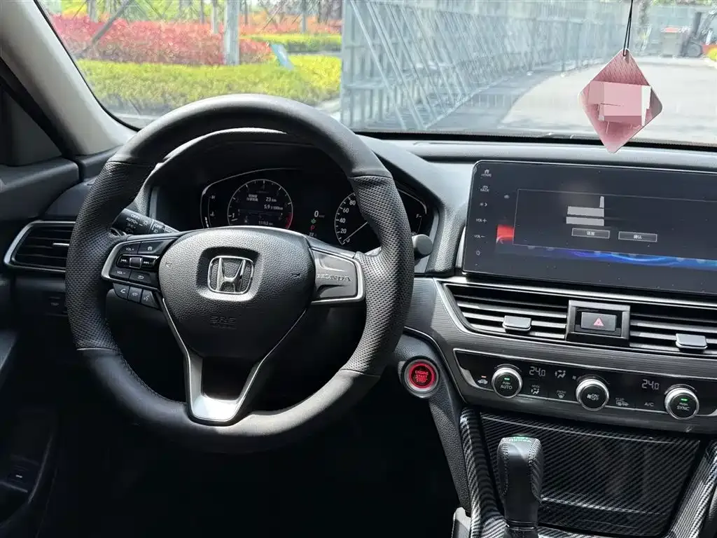 Honda Accord — фото 4