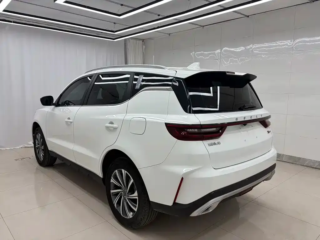 Geely Vision X6 — фото 9