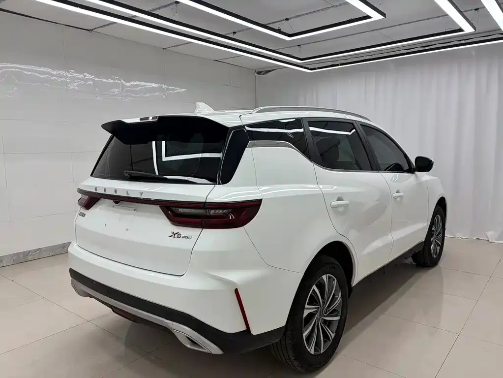 Geely Vision X6 — фото 8