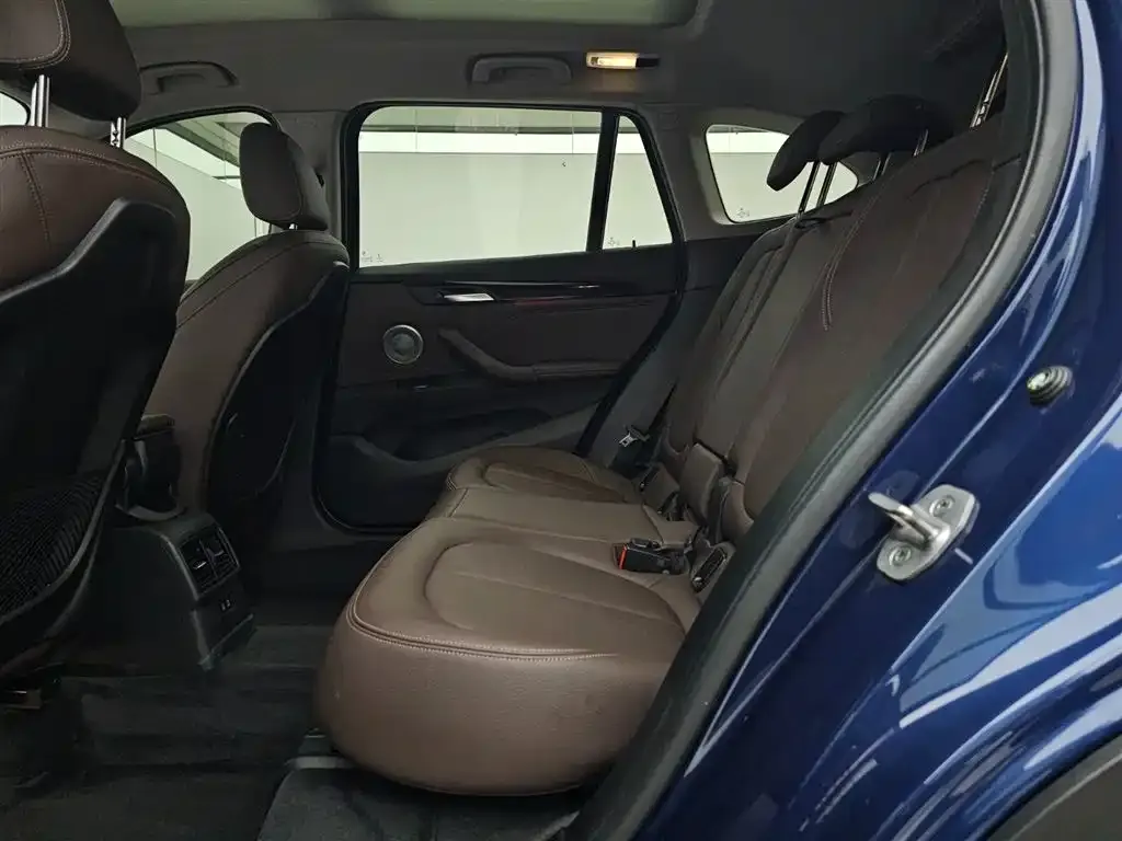 BMW X1 2022 из CN, фото 7