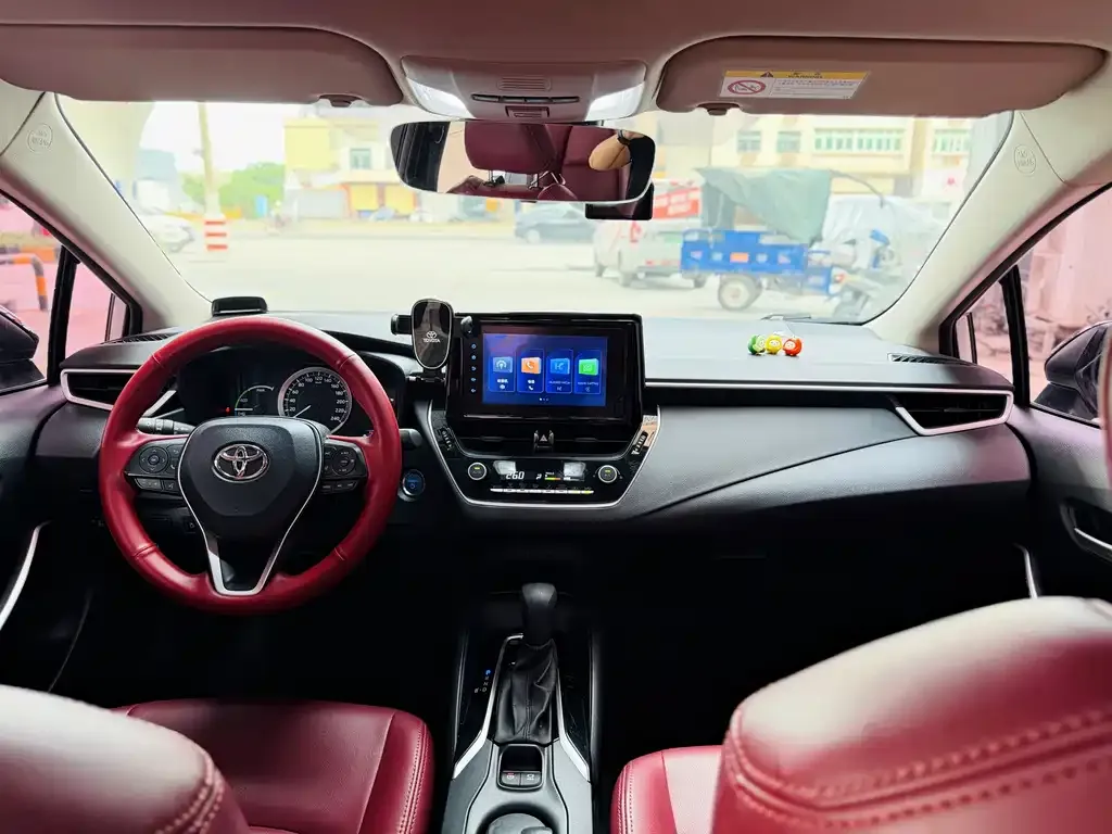 Toyota Corolla 2023 из CN, фото 3