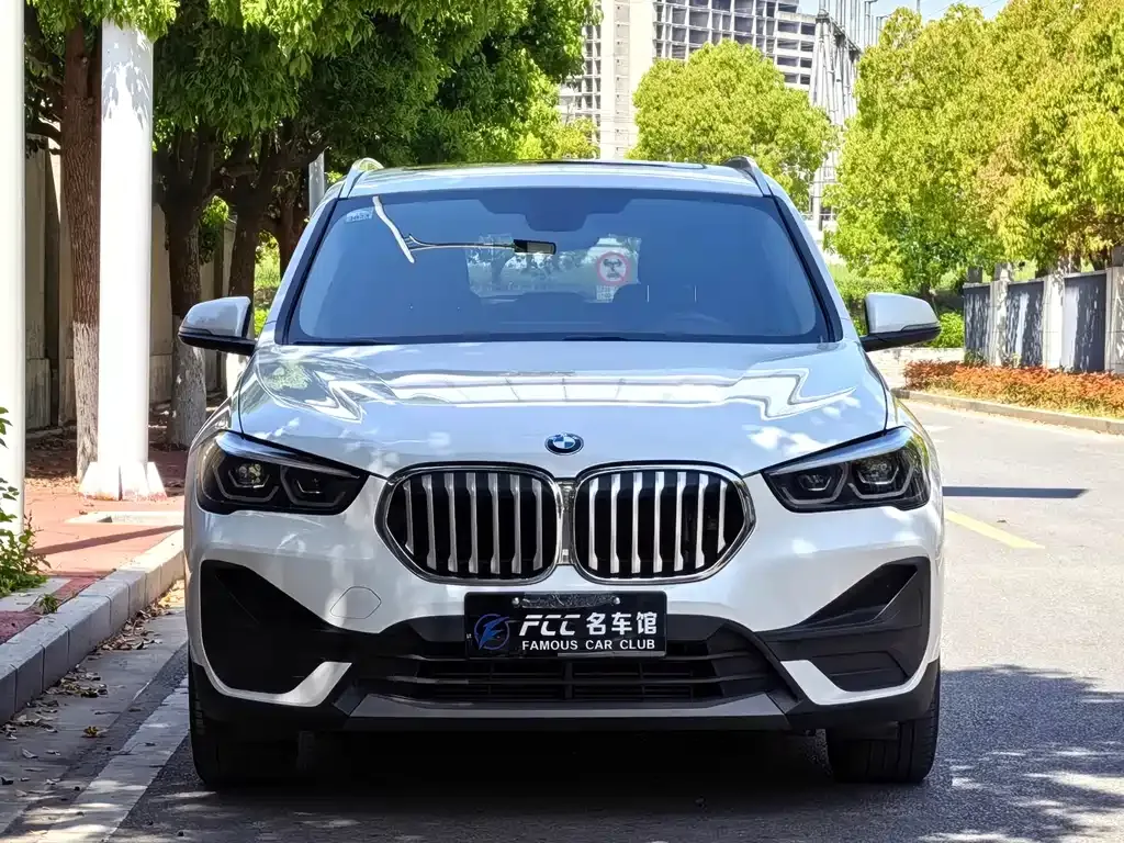 BMW X1 — фото 5