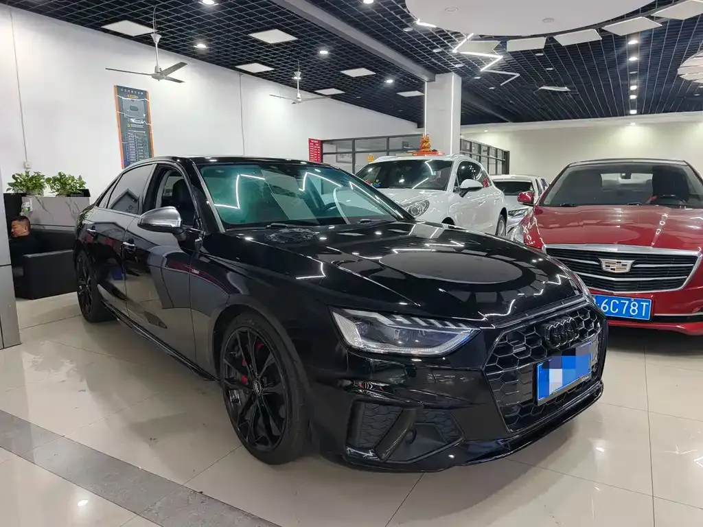 Audi A4L 2021 из CN, фото 7