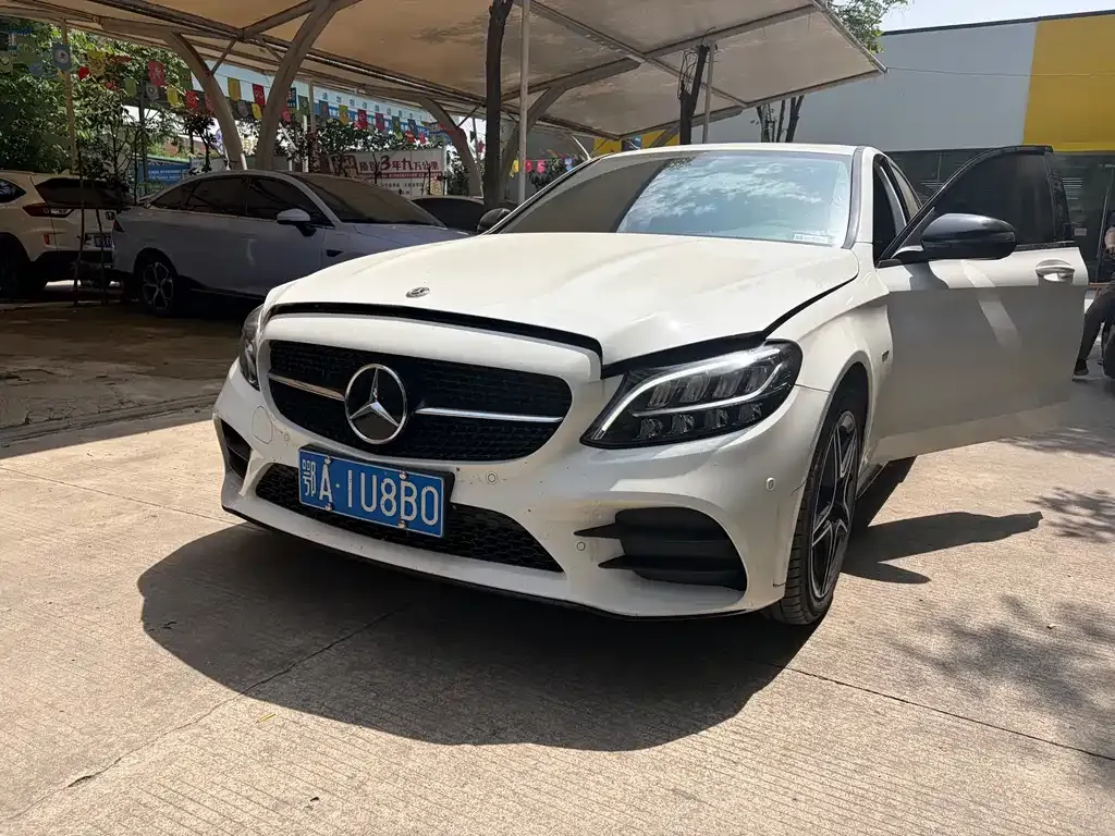Mercedes-Benz C-Class — фото 1