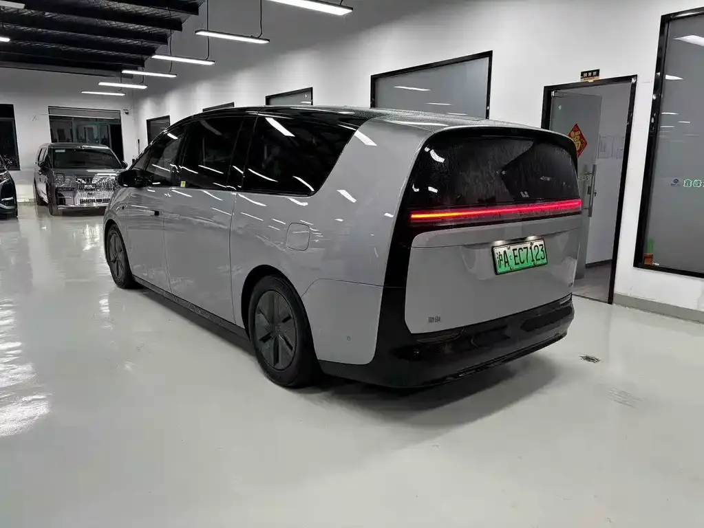 Li Auto MEGA 2024 из CN, фото 4