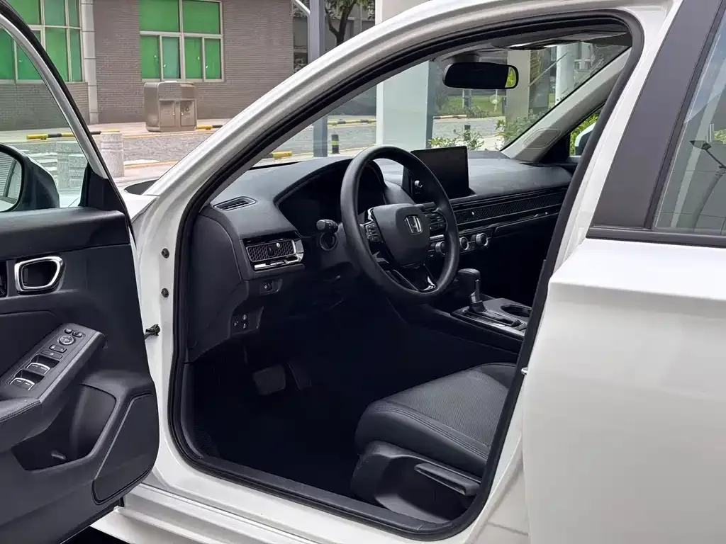 Honda Civic 2024 из CN, фото 5