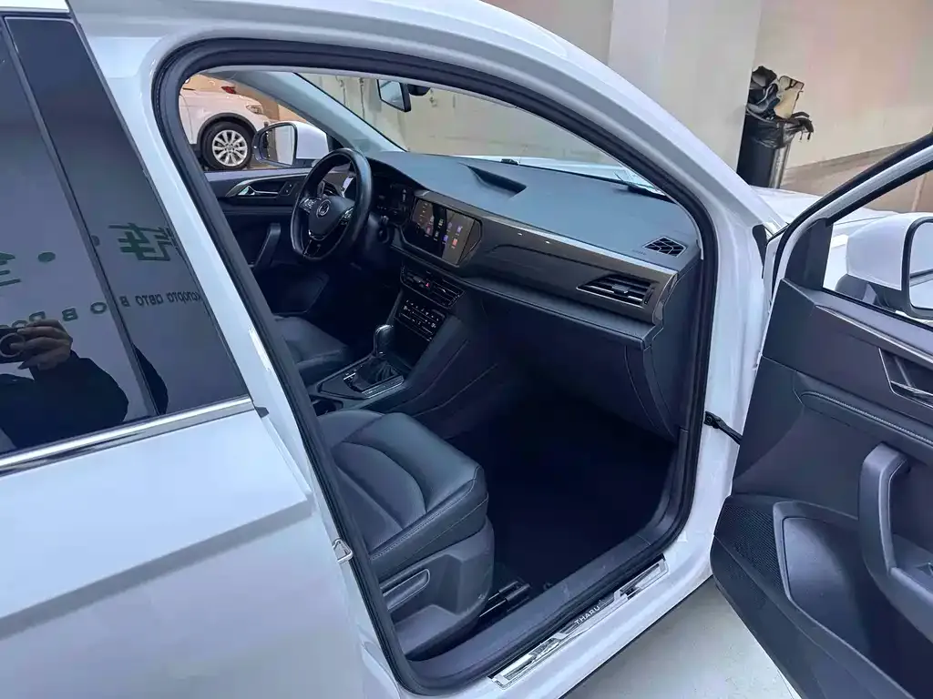 Volkswagen Tharu 2022 из CN, фото 7