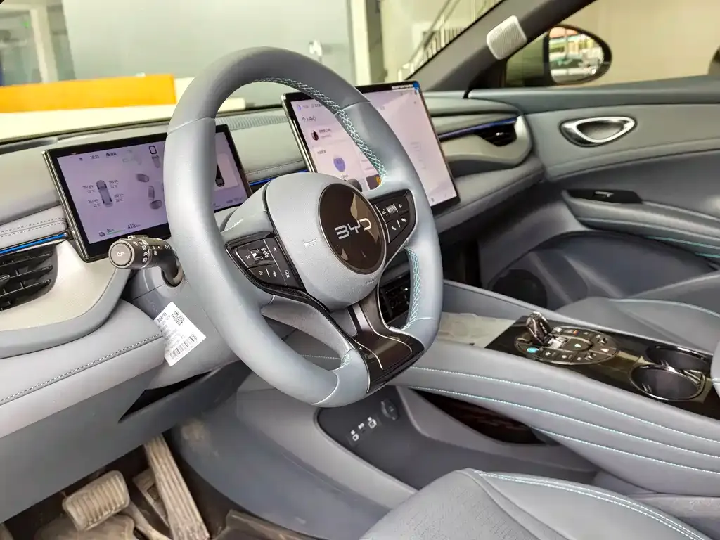 BYD Seal 06GT — фото 6