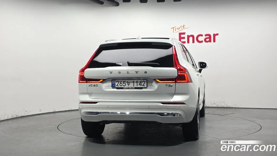 Volvo XC60 — фото 3