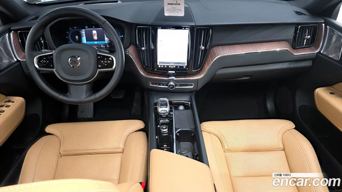 Volvo XC60 — фото 9