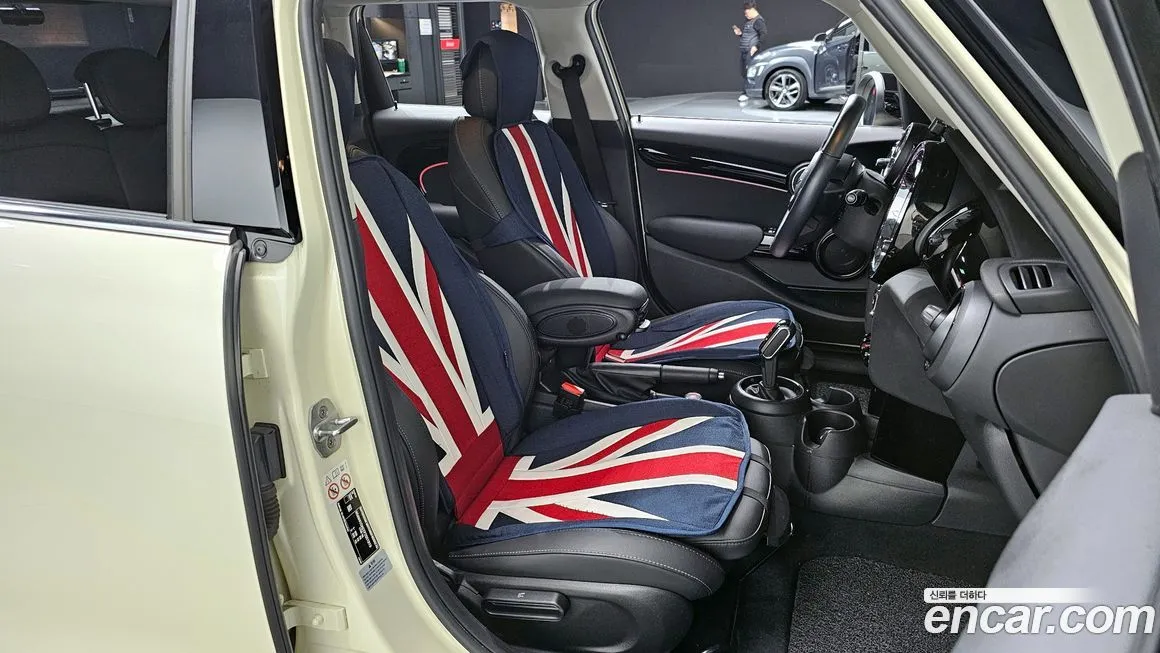 Mini Cooper 2023 из KR, фото 9