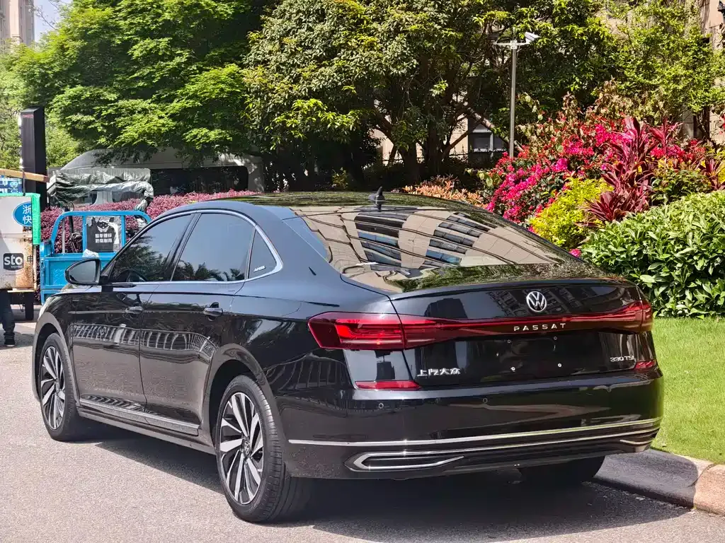 Volkswagen Passat 2022 из CN, фото 6