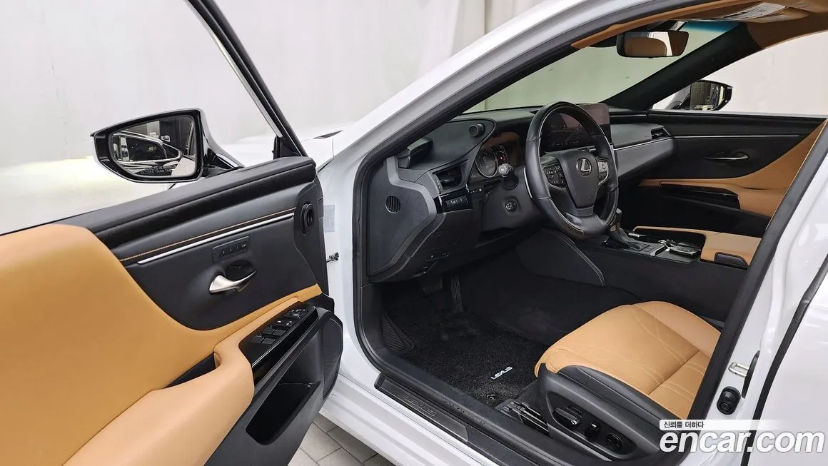 Lexus ES 2023 из KR, фото 8