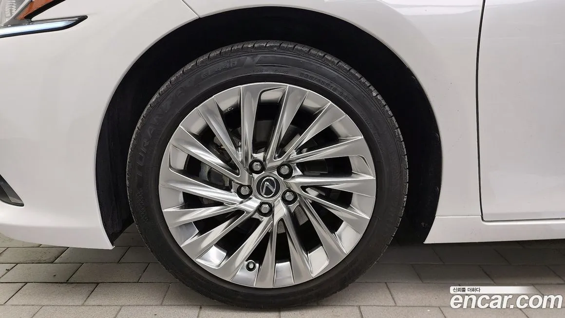 Lexus ES 2023 из KR, фото 4
