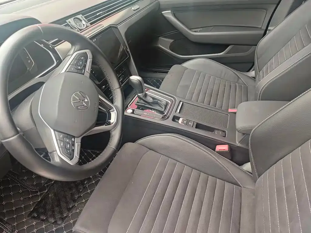 Volkswagen Magotan 2022 из CN, фото 8