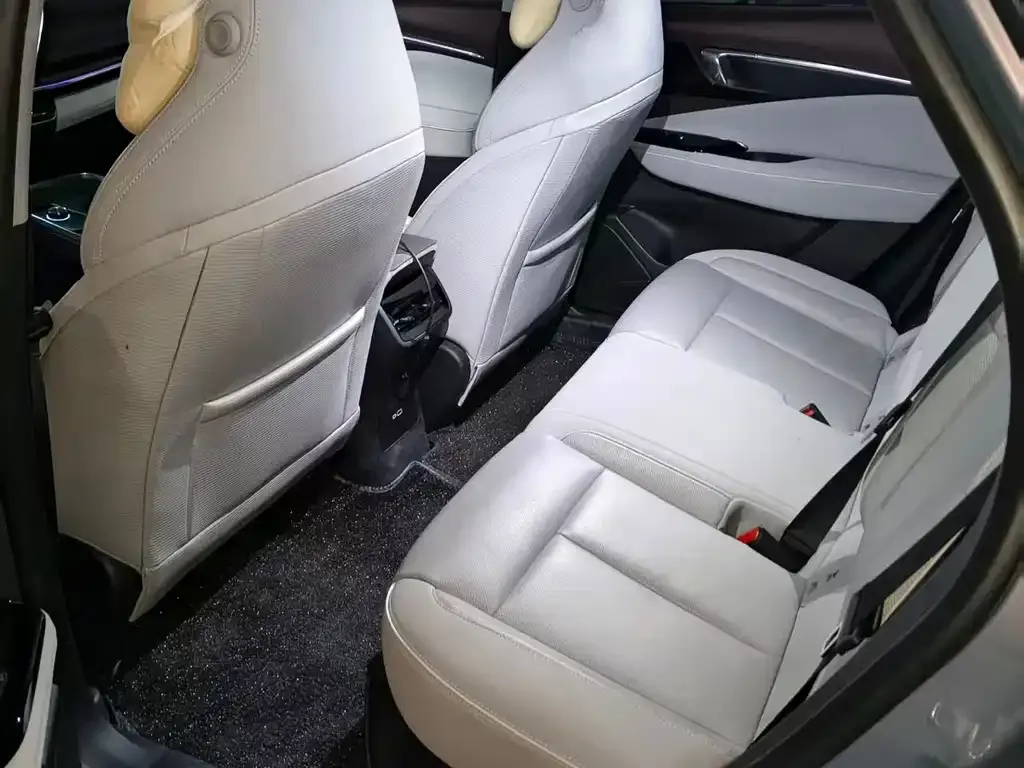 Buick E4 2024 из CN, фото 2