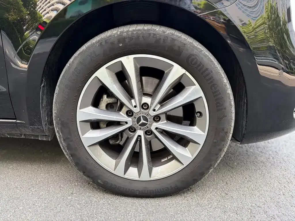 Mercedes-Benz V-Class 2023 из CN, фото 3