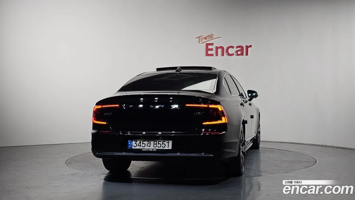 Volvo S90 2024 из KR, фото 2