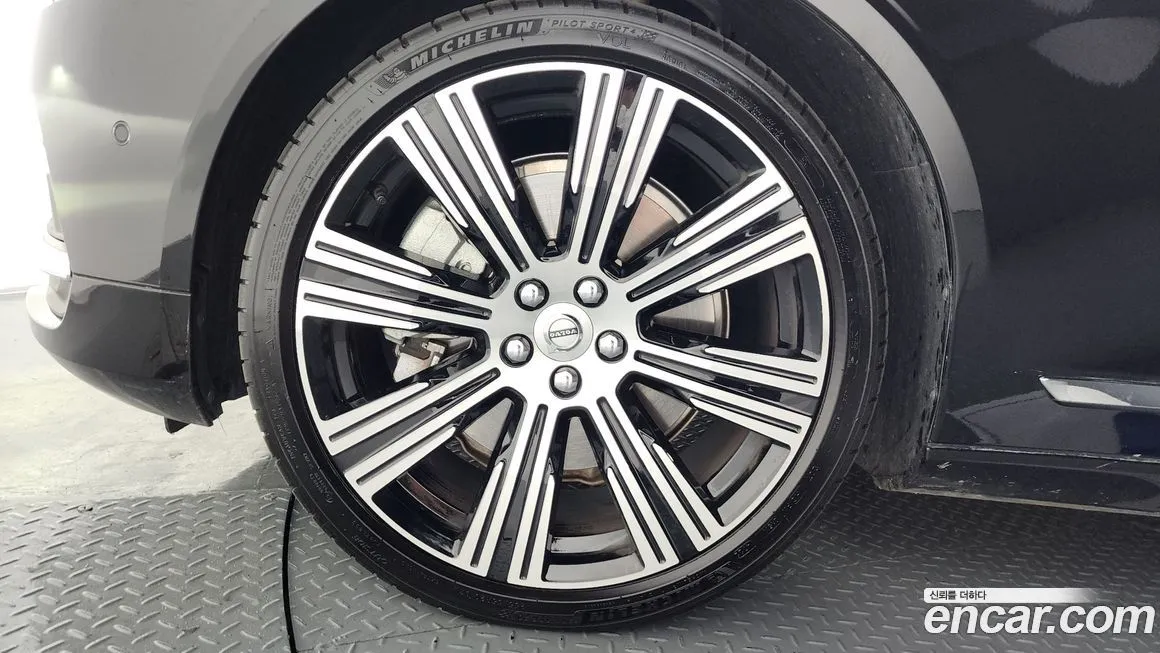 Volvo S90 2024 из KR, фото 9