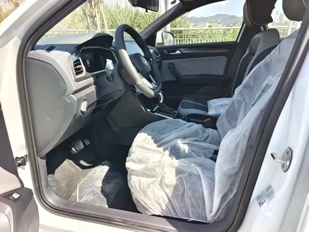 Volkswagen T-Roc 2026 из CN, фото 4
