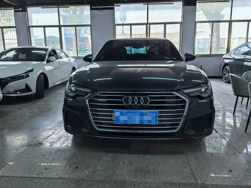 Audi A6L 2021 из CN, фото 2