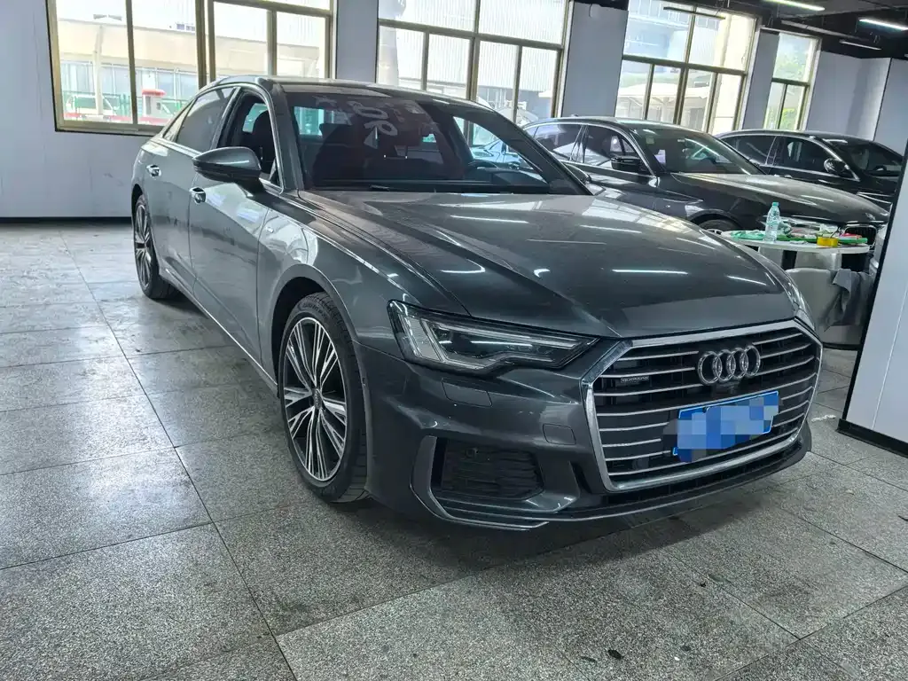Audi A6L 2021 из CN, фото 3