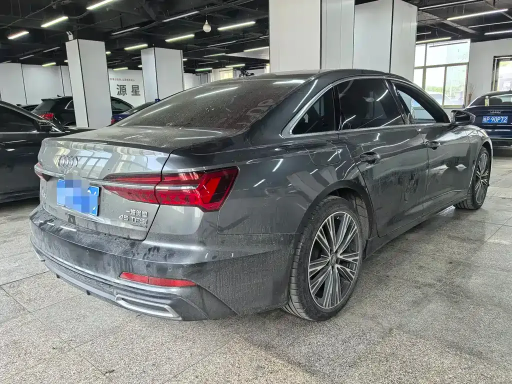 Audi A6L 2021 из CN, фото 9