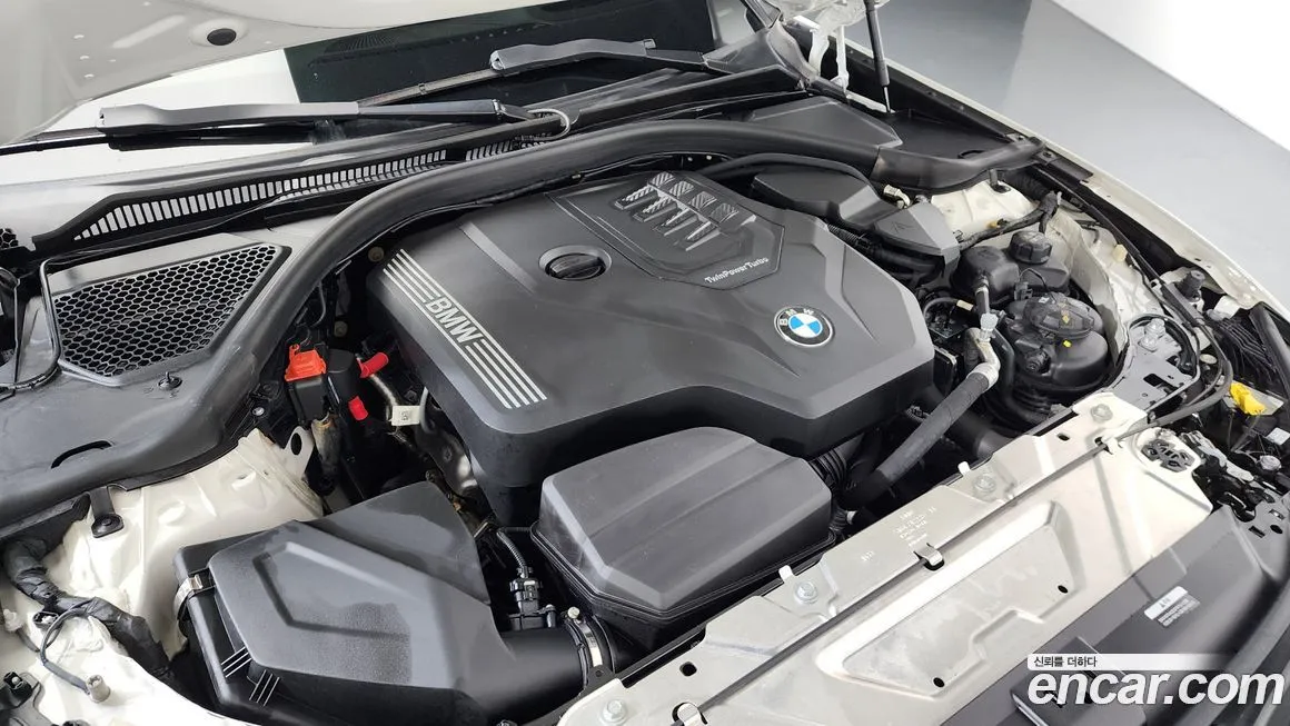 BMW 3-Series 2023 из KR, фото 9