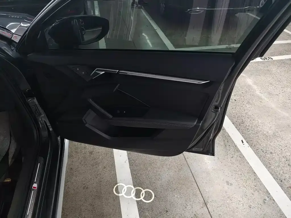 Audi A3 2024 из CN, фото 5